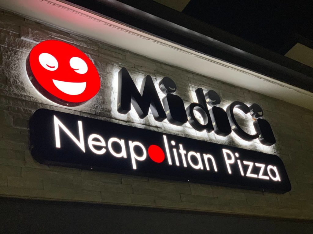 MidiCi Neopolitan Pizza